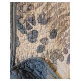 Assorted Lot of Towels, Blankets, and Quilts, Mixed Patterns and Sizes