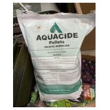 Yard and Lawn Care Collection with Scotts Spreader, Sprayers, Oscillating Sprinklers, and Supplies