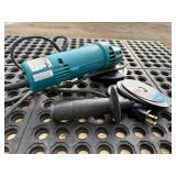 Makita electric 4-inch disc grinder model N9514B