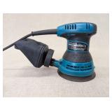 Makita BO5030 Random Orbit Sander with Accessories