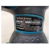 Makita BO5030 Random Orbit Sander with Accessories