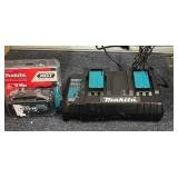 Makita XGT 40V Max Dual Port Charger with 4.0Ah Battery