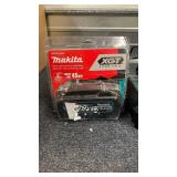 Makita XGT 40V Max Dual Port Charger with 4.0Ah Battery
