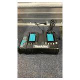 Makita XGT 40V Max Dual Port Charger with 4.0Ah Battery