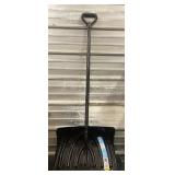 Suncast 18 Inch Combo Snow Shovel and Pusher with Steel Wear Strip