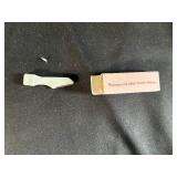 Jill Shave Kit with Razor, Replacement Blade, Cloth, and Case