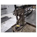 Dake 1 1/2B Arbor Press...