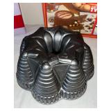 Collection of 4 Baking Pans Bundt Parini Egg Mold Heart Pan Bowl Maker