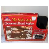 Collection of 4 Baking Pans Bundt Parini Egg Mold Heart Pan Bowl Maker