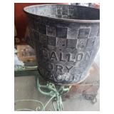 Vintage Wonder Bread Crate with 1-Gallon Dry Measure Bucket