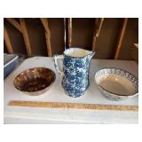 Vintage Blue & White Spatterware Pitcher and Bowls Set