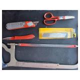 Assorted hack saws and knifes