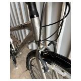 Trek 7.2 Hybrid Bicycle - Size Small 15"