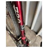 Trek 720 Hybrid Bicycle - Size Small