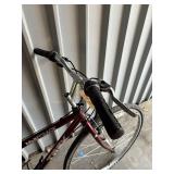 Trek 720 Hybrid Bicycle - Size Small
