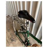 Trek 720 Hybrid Bicycle - Size Medium