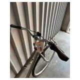 Raleigh Detour Hybrid Bicycle - Size Large