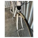 Cannondale Silk Road 500 Hybrid Bicycle - Size Large