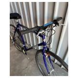 Trek 720 Hybrid Bicycle - Size Large