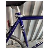 Trek 720 Hybrid Bicycle - Size Large