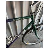 Trek 730 Hybrid Bicycle - Size Large