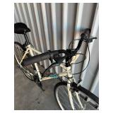 Trek 700 hybrid Bicycle - Size Medium
