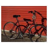 Trek 730 Hybrid Bicycle - Size Medium