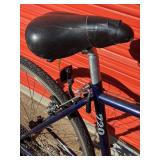 Trek 720 Multitrack Hybrid Bike - Size Medium