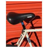 Trek 700 Hybrid Extra Large Bicycle