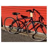 Trek 700 Hybrid Bicycle - Size Medium