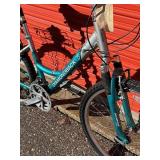 Diamondback Step Thru Hybrid - Size Medium