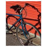 Trek 720 Hybrid Bicycle  - Size Medium