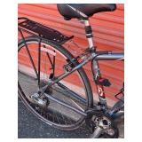 Trek 7300 Hybrid Bicycle - Size Medium