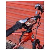 Trek 7300 Hybrid Bicycle - Size Medium