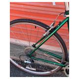 Trek 720 Hybid Bicycle - Size Large