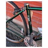 Trek 730 Hybrid Bicycle - Size Small