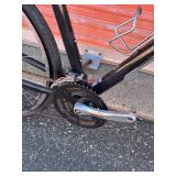 Trek 7100 Hybrid Bicycle - Size Large