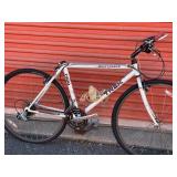 Trek 7900 Hybrid Bicycle - Size Medium