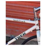 Trek 730 Hybrid Bicycle - Size Large