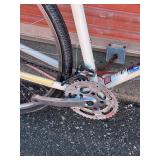 Trek 730 Hybrid Bicycle - Size Large