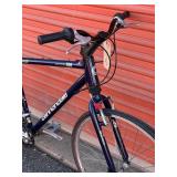 Cannondale Silk Road 700 Hybrid Bicycle - Size Large
