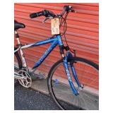 Trek 7100 Hybrid Bicycle - Size Small