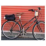 Trek 720 Step Thru Hybrid Bicycle - Size Medium / Large