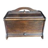 P - Vintage Wooden Sewing Box with Assorted Thread Spools