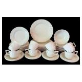 DR - Vintage International Tableworks Devonshire 8-Piece Dinnerware Set with Embossed Fruit Pattern