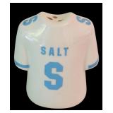 DR - UNC Tar Heels Salt and Pepper Shakers with Blue Elephant Figurine