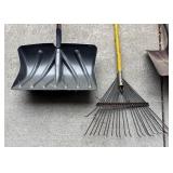 G - Set of Rakes and Shovels