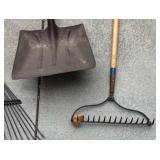 G - Set of Rakes and Shovels