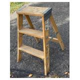 G - Keller Wooden Utility Step Ladder Model: W-2