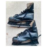 K - Sherbrooke Staff Approved Black Hockey Ice Skates Size 11 Inch Blade 28 cm